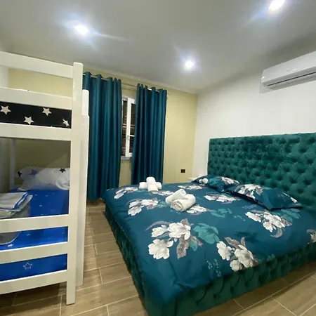 Hodo Apartment *